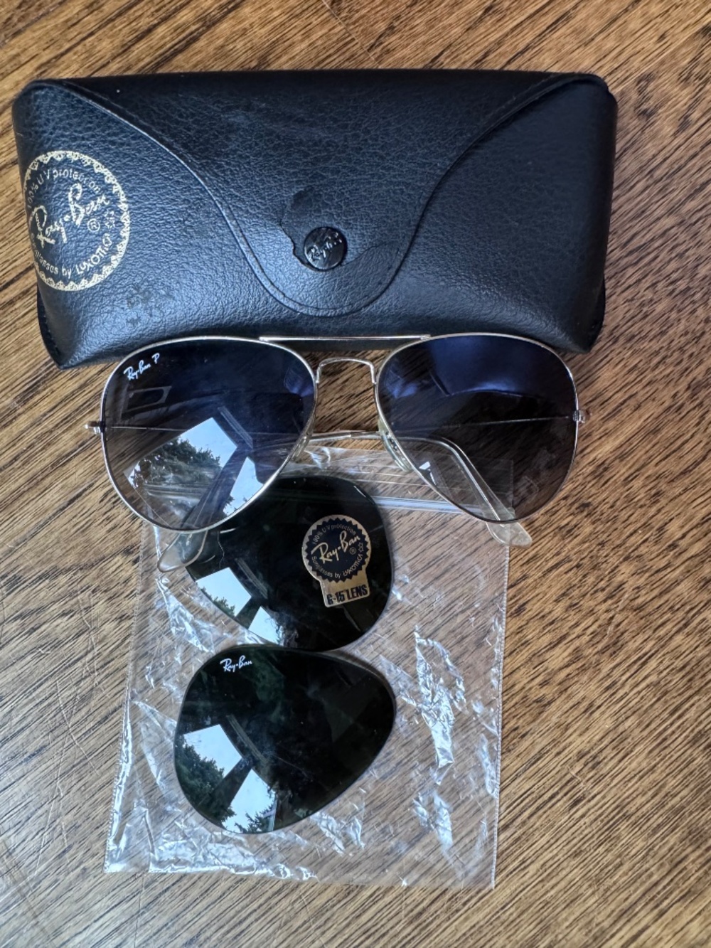 Ray-Ban Aviator polarized sunglasses with spare lenses